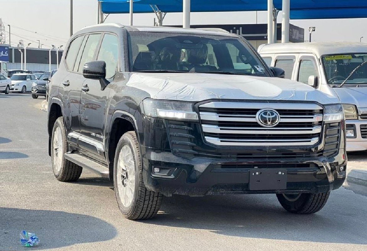 Toyota Land Cruiser 300 Land Cruiser 300 GXR High 4.0 V6 Gasoline 4x4 GCC