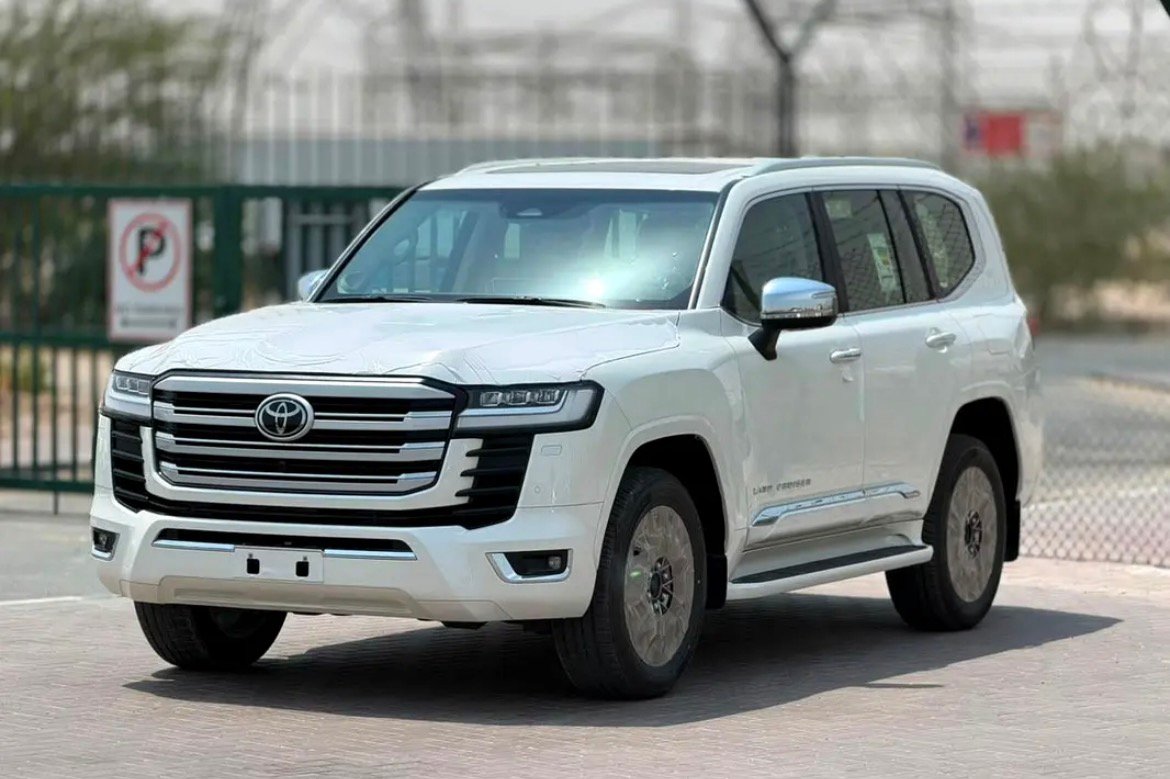 Toyota Land Cruiser 300 Land Cruiser 300 VX 3.5 Twin Turbo Gasoline 4x4 GCC