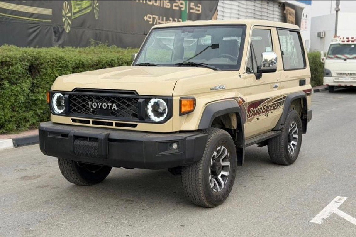 Toyota Land Cruiser 70 LC71 2-Door Hardtop LX Full 4.0 V6 Gasoline AT 4x4 GCC